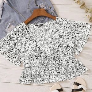 Brand new Fashion Cropped Tee!